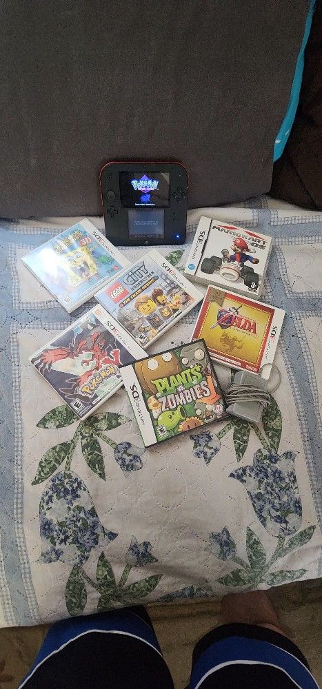 Nintendo 2DS Bundle