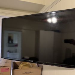 Smart tv and Mount 