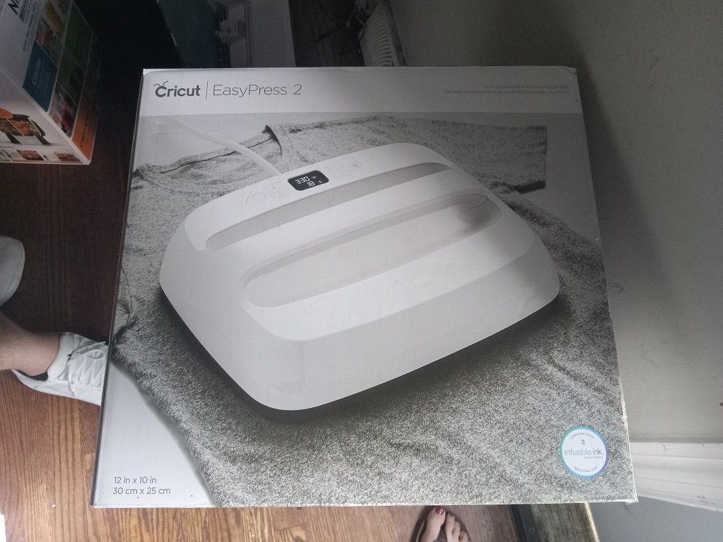 Cricut Kit New In Box 325.00