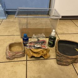 Bearded Dragon Travel Cage And Extra Accessories 