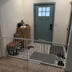 Bay Gate. Extra Wide. 