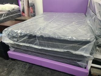 Sealy Queen Size Pillowtop Mattress With BoxSpring Special