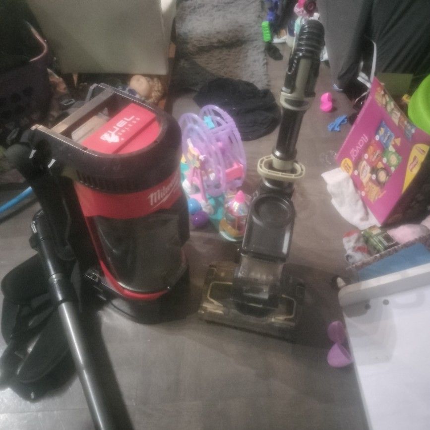 Cordless Vacuum
