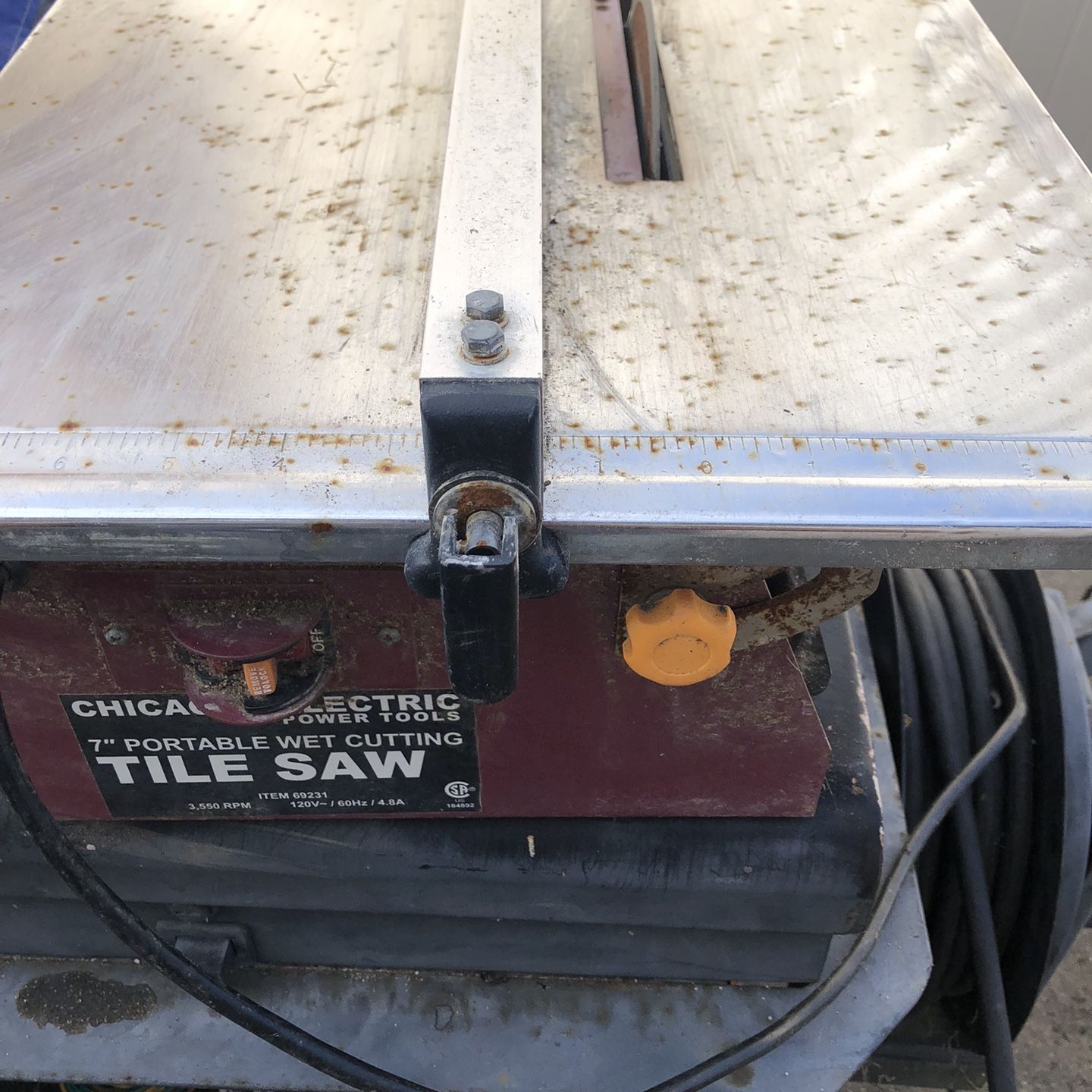CHICAGO ELECTRIC 7" PORTABLE WET TILE SAW *USED*, 45 OFF