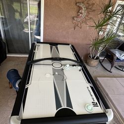 Air Hockey
