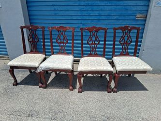4 Wooden Dining Room Chairs (One needs the leg reattached)