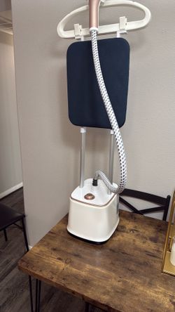 Standing Garment Steamer with  Clothes Hanger & Ironing Pad – Rose Gold