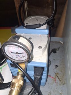 Vacuum pump