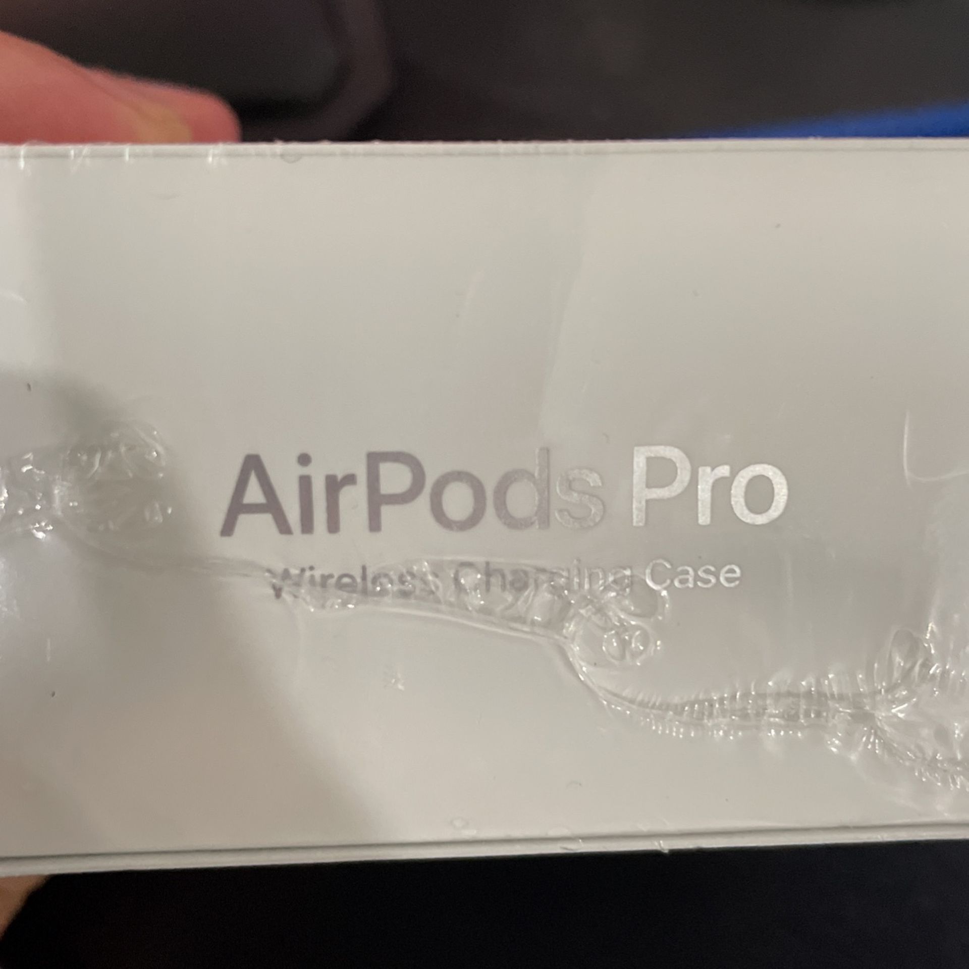 Brand New - Apple AirPods Pro With Wireless Charging Case 