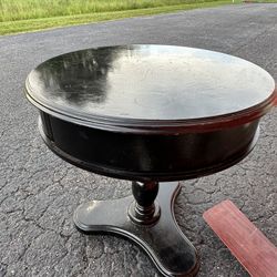 Pedestal Side Table