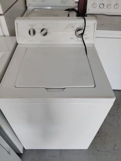 Maytag Front Load Washer andgas Dryer Set