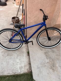 Throne Cycles The Goon bicycle  29- inch cruiser wheels