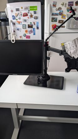 Dual Monitor Heavy Duty Stand with Samsung Monitor