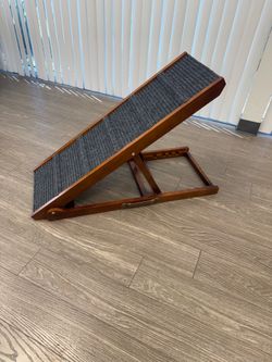 $40 / New / 40” long indoor dog ramp / adjustable height / 125 pound weight capacity