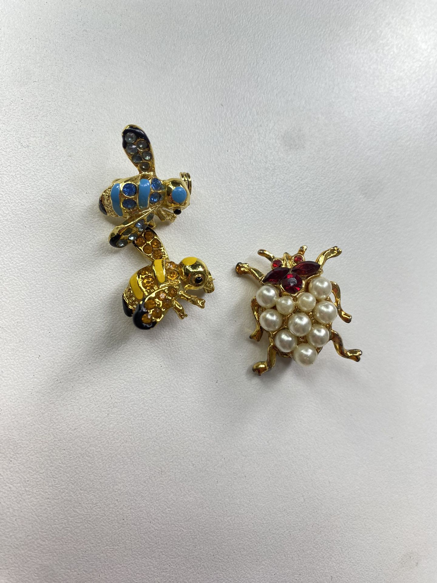 Vintage bugs brooch’s pins Beetle . Bumblebees . accessories . jewelry
