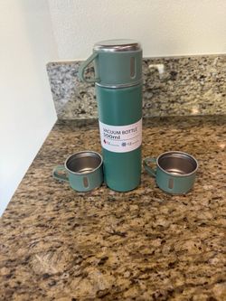 Vacuum flask set