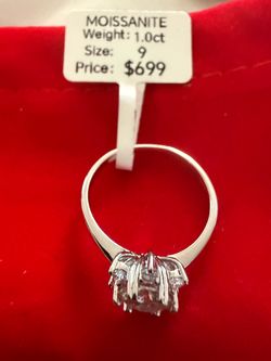 Moissante rings