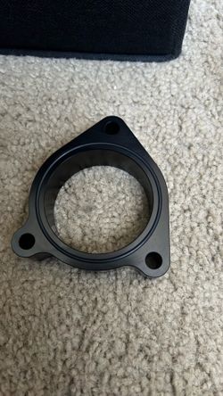 Throttle body spacer