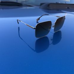 Burberry Woman Sunglasses 