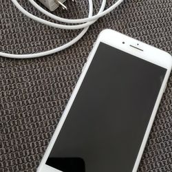 Iphone 8 Plus White 64g Very Clean Unlocked