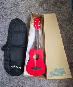 Makala Ukulele w/ Cover - like New