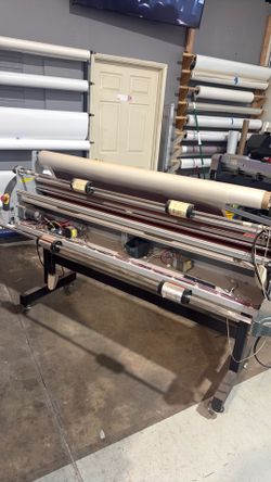 need gone asap !! used royal sverign 60” lamintor