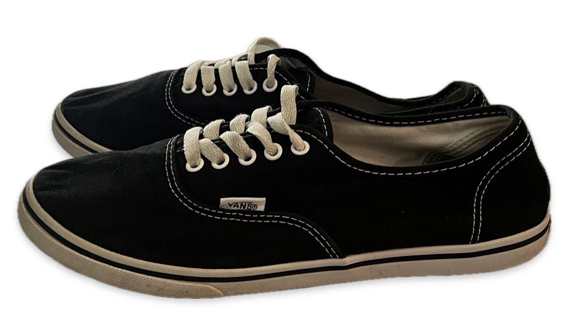 Vans Classic Black Canvas Low Top Lace Up Sneakers Women's Size 9 Men's 7.5
