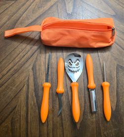 Pumpkin Carving Kit - 5 Pieces With Design Templates