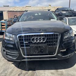 2010 Audi Q5 3.2L Quattro Premium AWD PARTS ONLY
