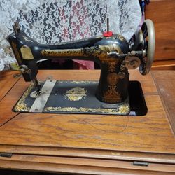 Maquina De Coser Ropa De Pedal Con Gabinete Orijinal