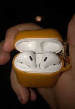 AirPods