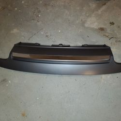 B8 2009-2012 Audi S5 Oem rear diffuser. Very good condition, no broken clips/mounting points. Genuine Audi part.