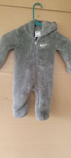 NIKE INFANT ONE PIECE IN GREAT CONDITION SIZE 9MONTHS