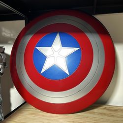 Hasbro Marvel Legends Captain America Shield