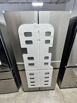 New Stainless Steel Samsung Bespoke 29 cu. ft. Standard Depth 4-Door Flex French Door 