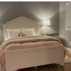 Queen Mattress (semi-firm)