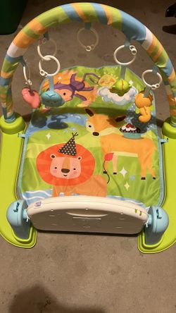 Infant Playmat And Kick Make Music 