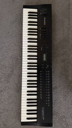 Alesis QS7 Professional Synthesizer – 76 Keys