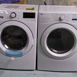 New LG Washer With New LG Gas Dryer Set