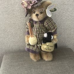 Vintage Bearing Collection “Mrs Knitter And Pearl “