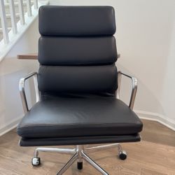 2025 Brand New Herman Miller Eames Soft Pad Executive Office Chair