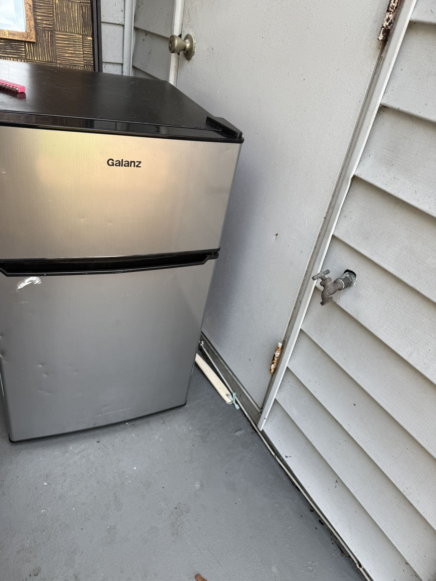 Mini Fridge