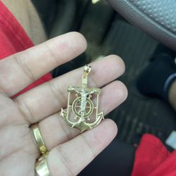 14k Cross 
