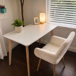 Modern White Desk & Accent Chair Set 
