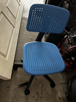 Desk chair 