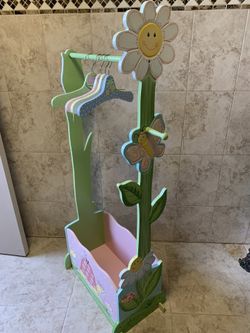 Children’s Clothes Rack and Storage Bin with Hangers