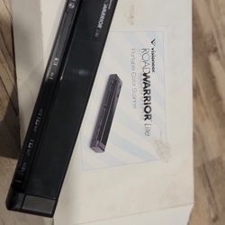 Visioneer RoadWarrior Lite Portable Color Scanner. 