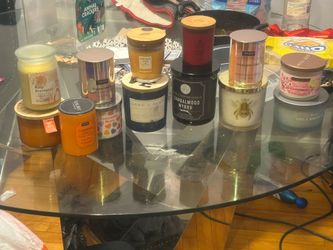 13 brand new candles, all sizes, they smells so good