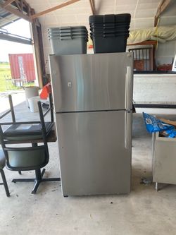 Refrigerator
