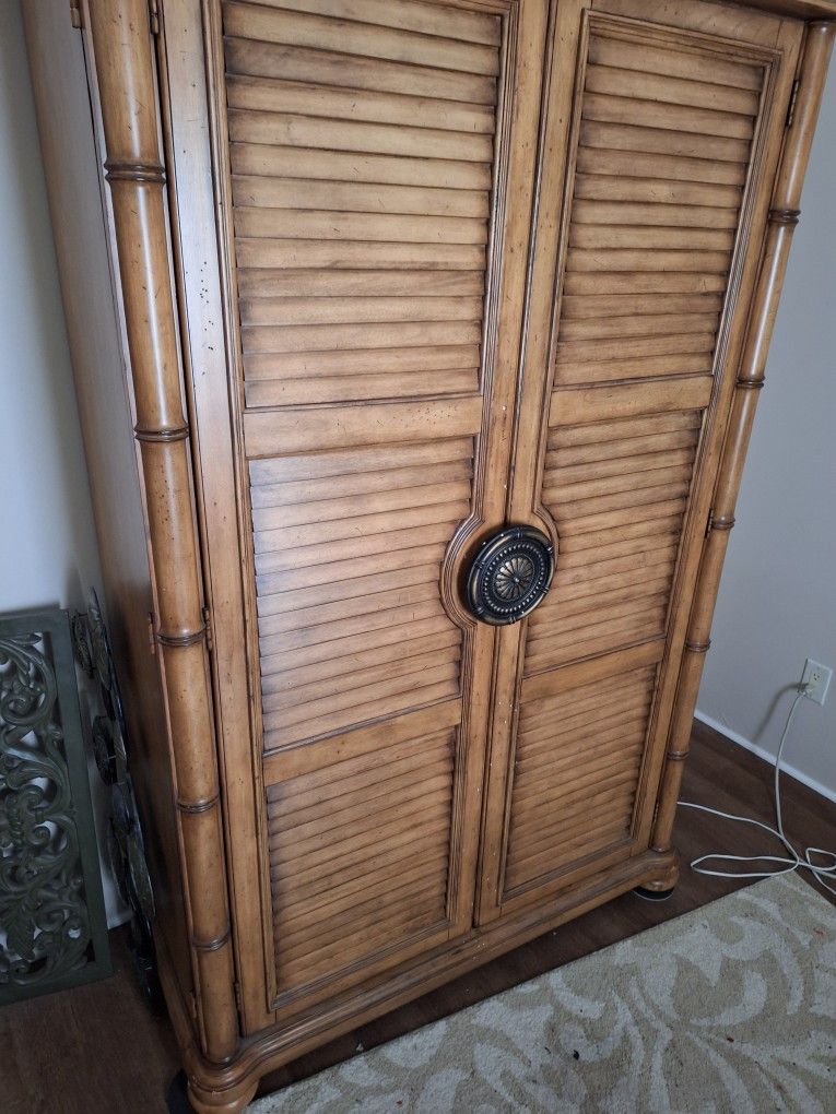 Tommy Bahana Armoire/TV Cabinet 